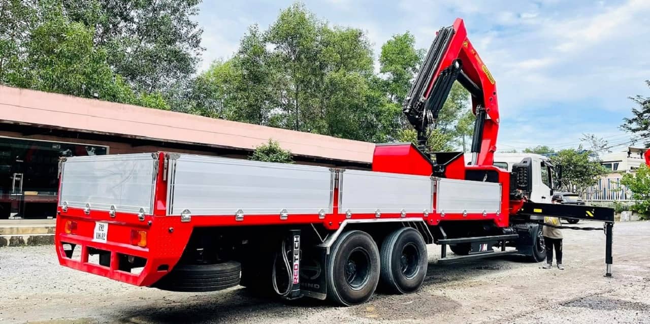 cẩu falfinger 7 tấn giá dẻ 2
