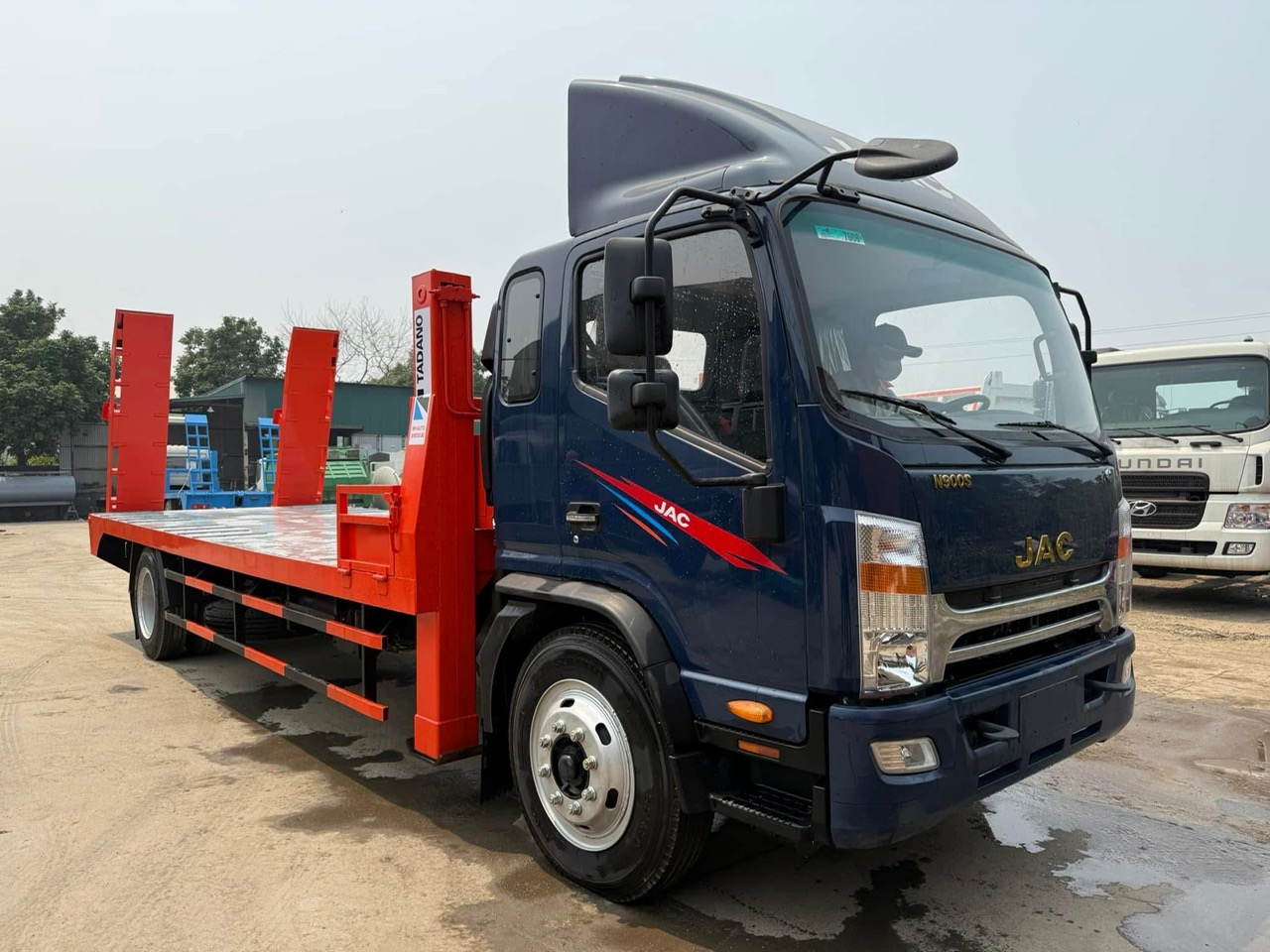 xe tải jac đóng cứu hộ