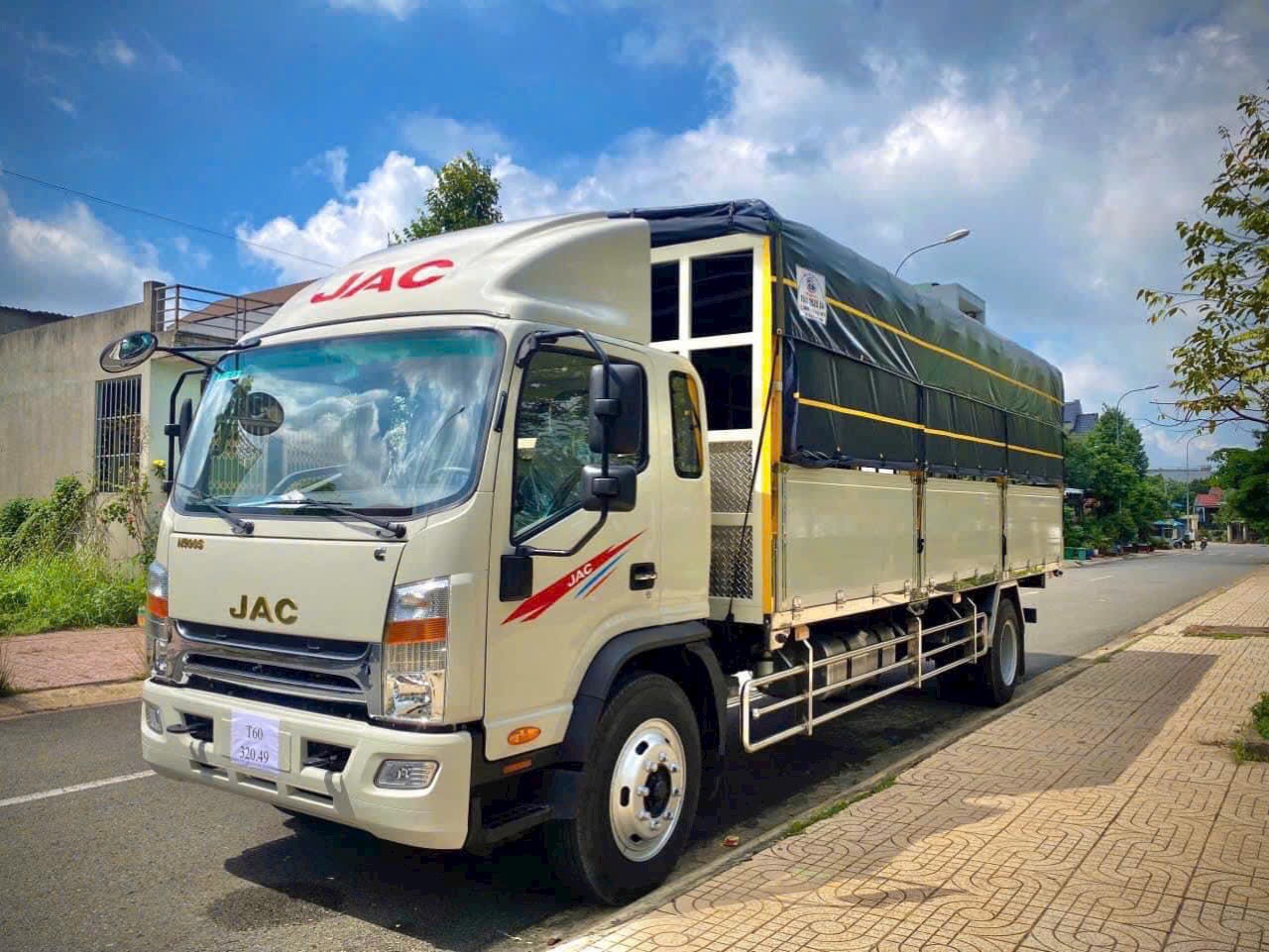 thùng nhôm xe tải Jac
