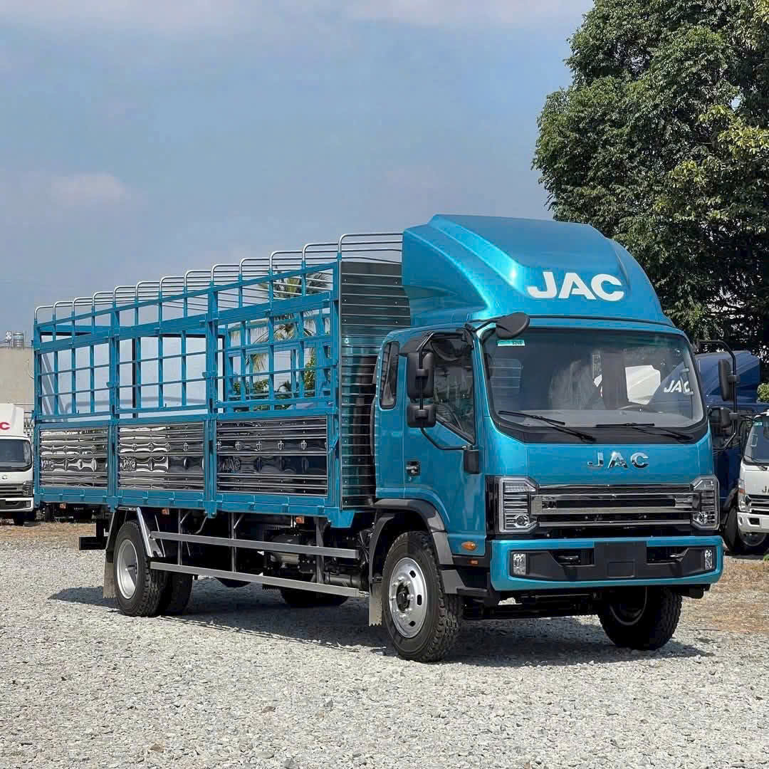 thùng bạt xe tải jac tiêu chuẩn