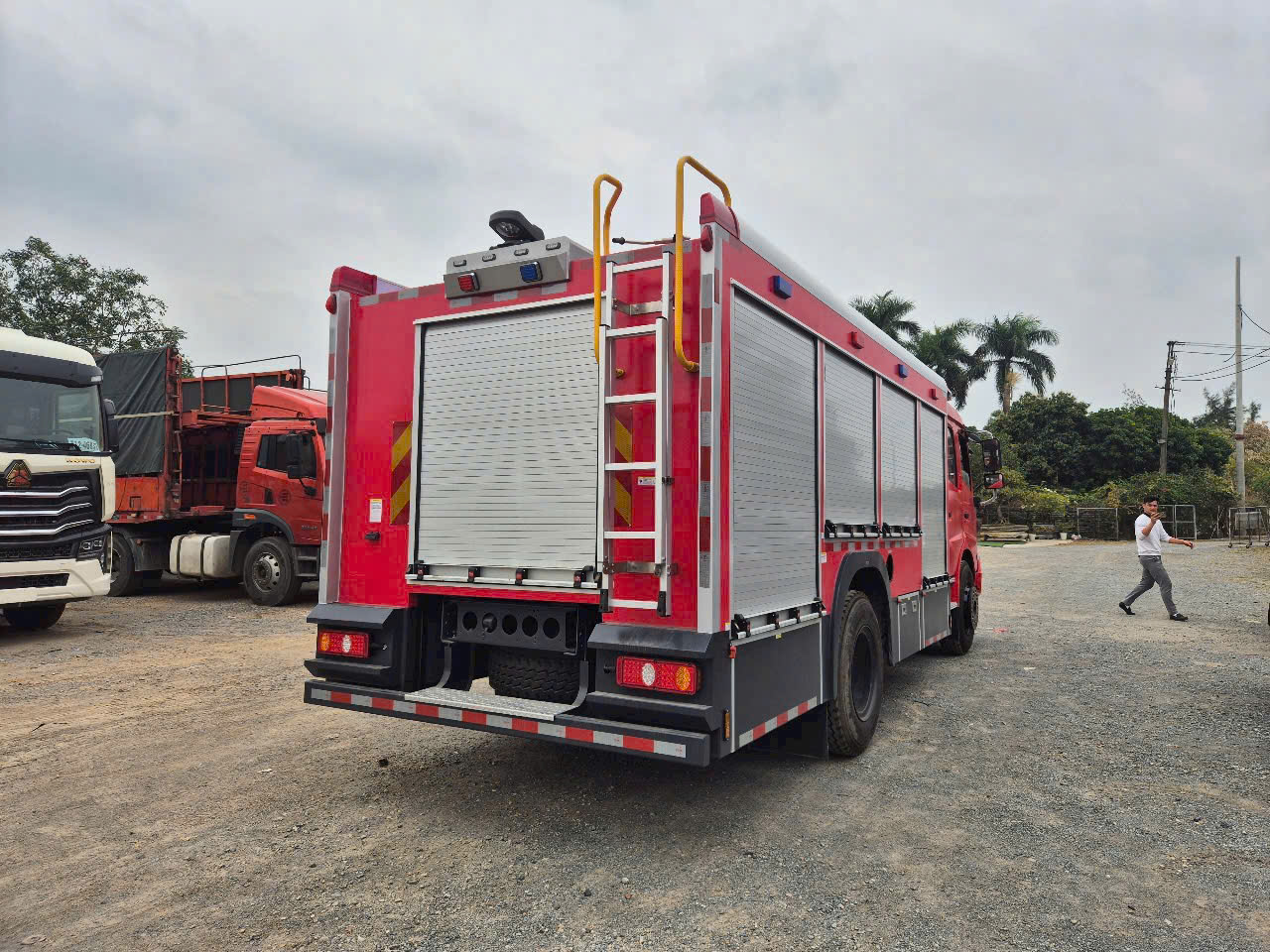 xe chữa cháy hino 4 khối