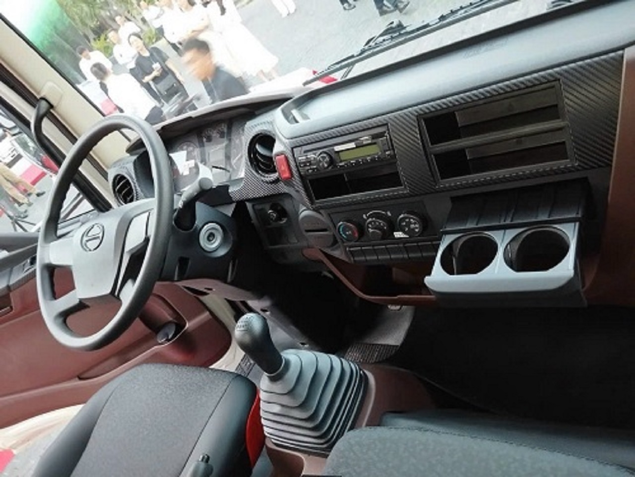 nội thất xe hino fc