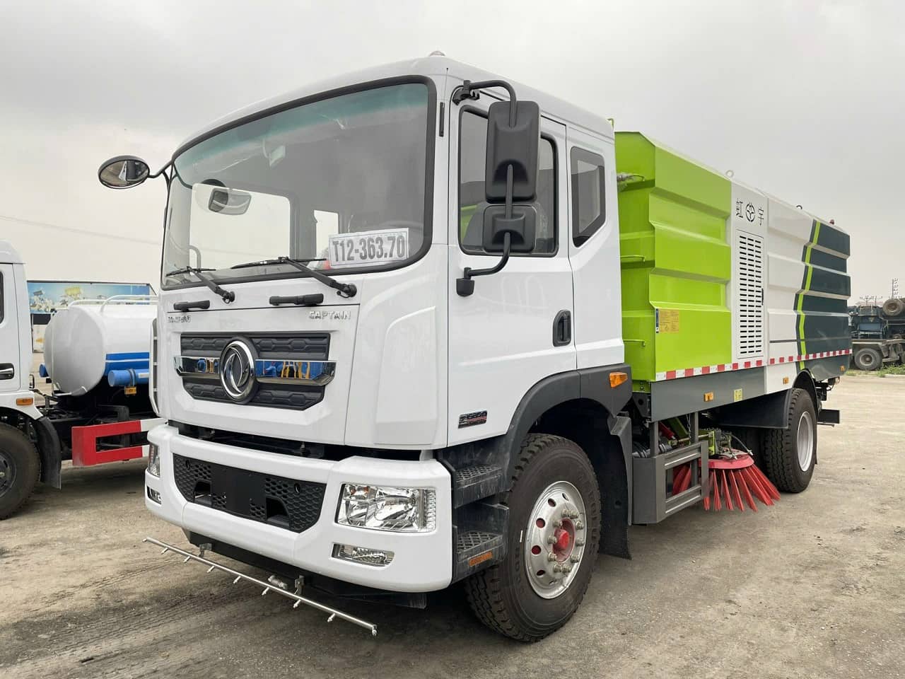 GIÁ XE QUÉT RÁC HÚT BỤI RỬA ĐƯỜNG 10 KHỐI DONGFENG