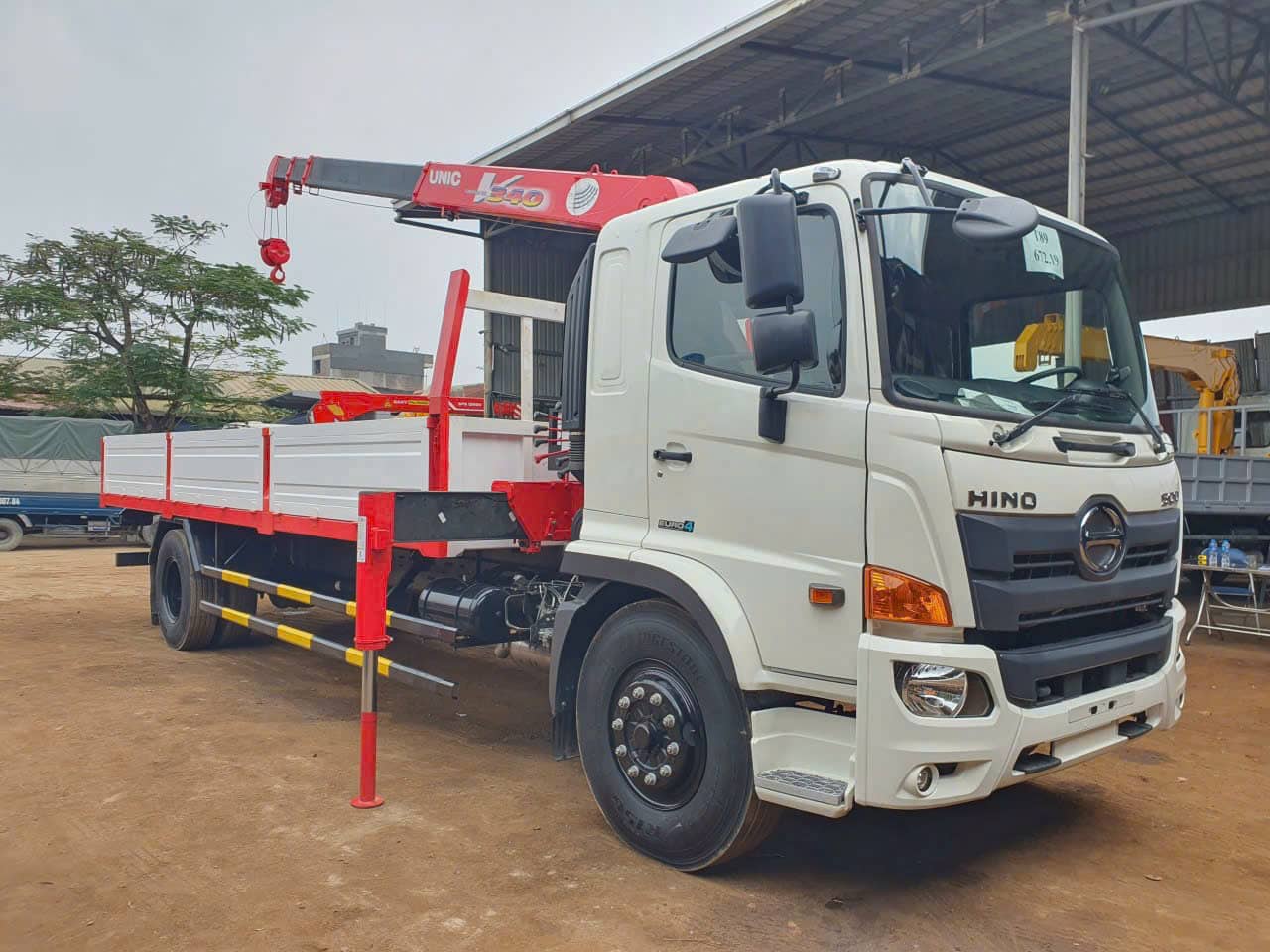 xe tải hino 8 tấn fg gắn cẩu unic 3 tấn