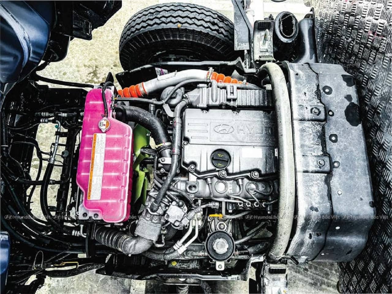 động cơ xe hyundai 7 tấn w11