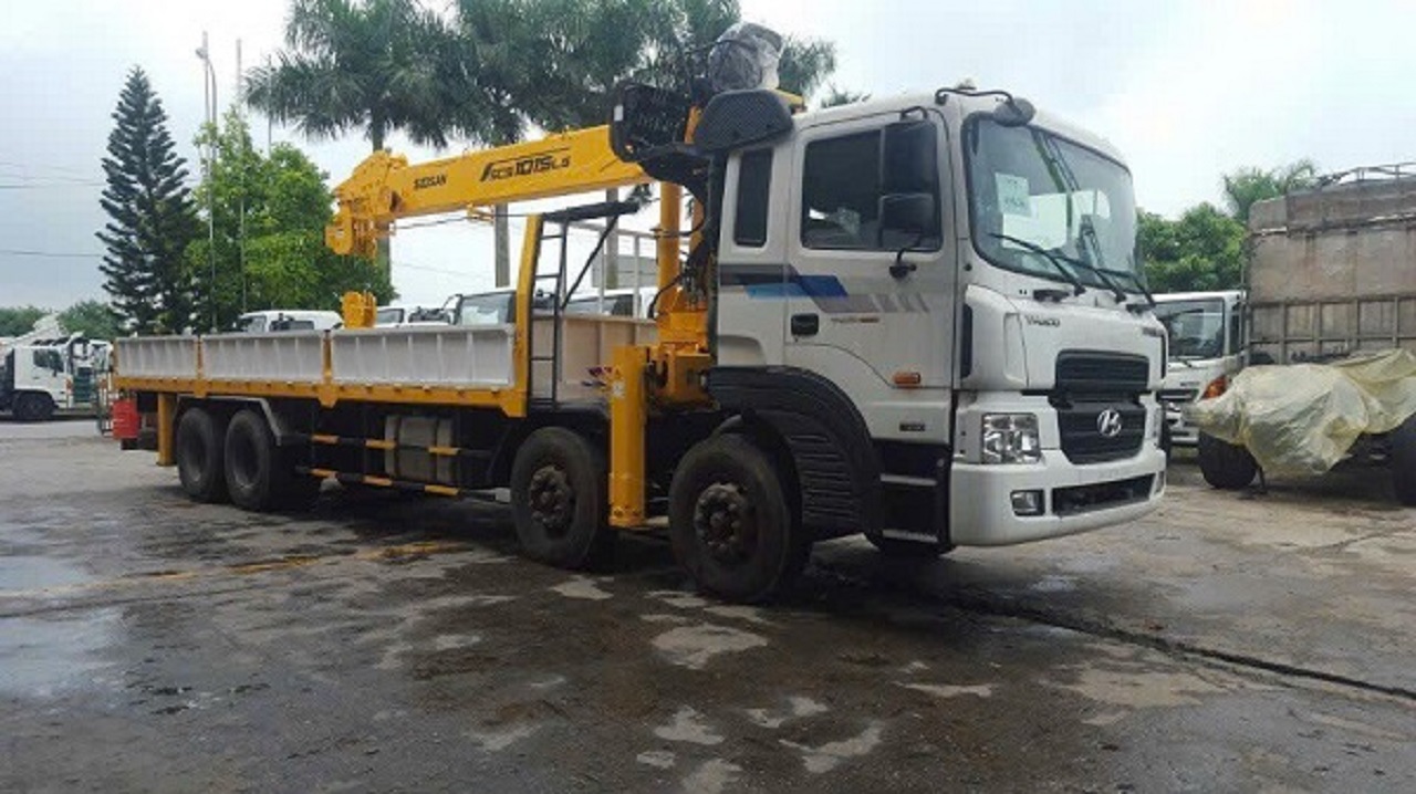 Xe tải hyundai HD320 gắn cẩu soosan 12 tấn